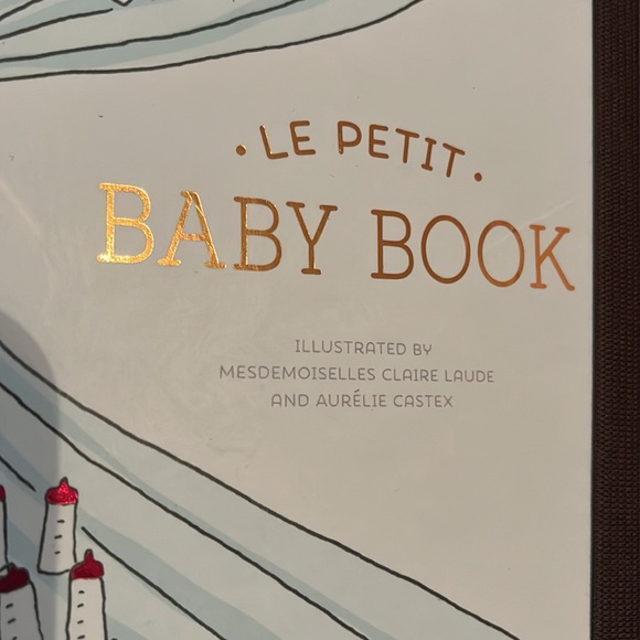 Le Petit Baby Book ~ keepsake album/journal from pregnancy to baby’s first year - Picture 3 of 5
